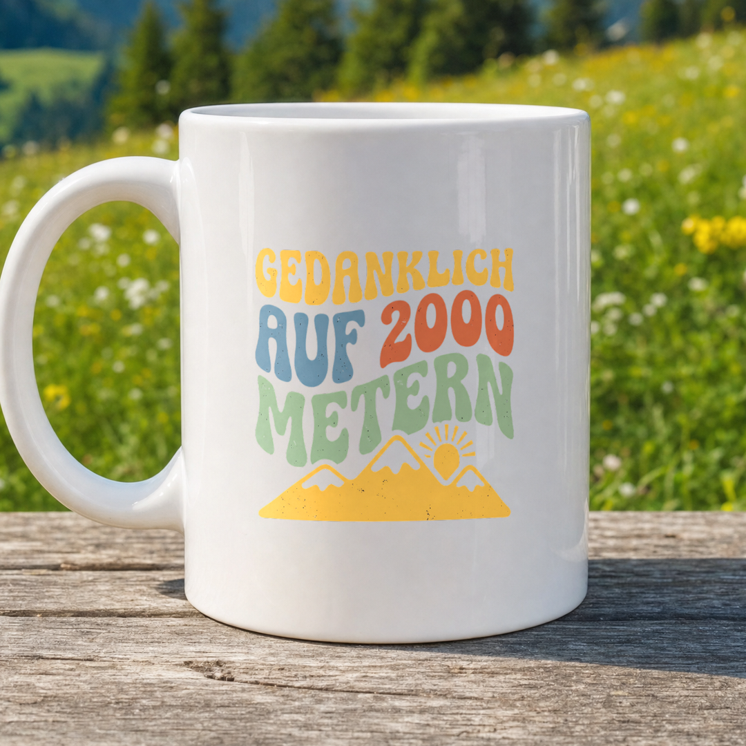 Tasse Gedanklich auf 2000 Metern von Kraxelgaudi, weiße Keramiktasse beidseitig bedruckt