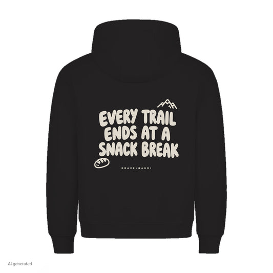 Every Trail Ends at a Snack Break Hoodie in Schwarz, Rückenansicht mit Rückendruck, KI-generiert
