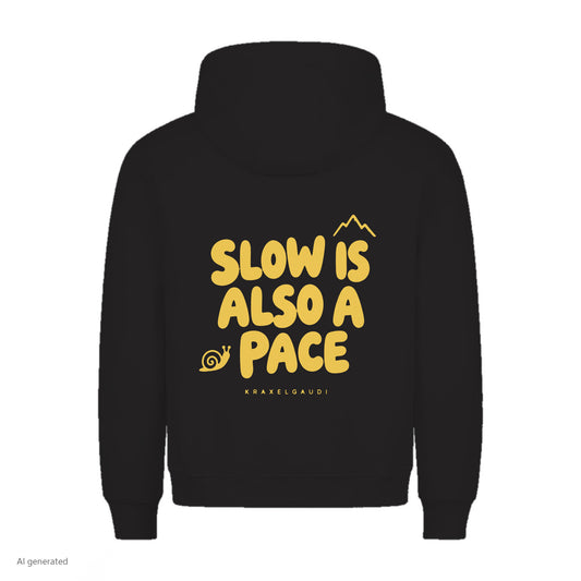 Slow Is Also a Pace Hoodie in Schwarz, Rückenansicht mit Rückendruck, KI-generiert
