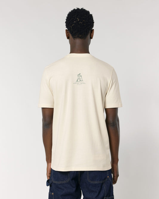 Slow Steps Long Days T-Shirt mit Rückendruck, von hinten getragen