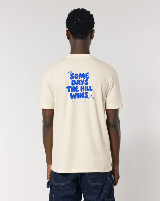 Some Days the Hill Wins T-Shirt mit Rückendruck, von hinten getragen