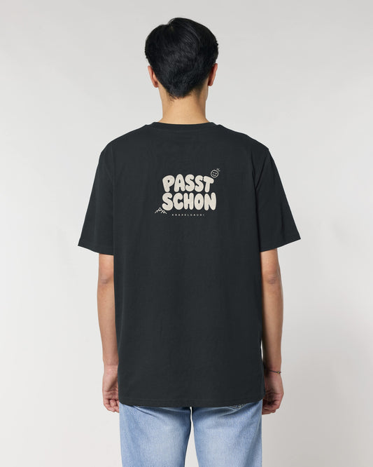 Passt schon T-Shirt mit Rückendruck, von hinten getragen