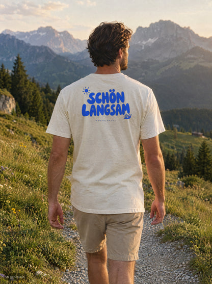 Schön langsam T-Shirt mit Rückendruck, unterwegs in den Bergen