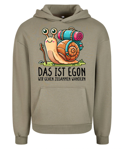 EGON Hoodie in Pale Olive – Vorderansicht mit dem Motiv EGON.
