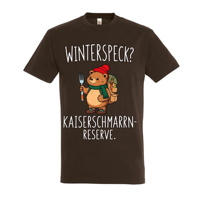 Kaiserschmarrn-Reserve T-Shirt Unisex in Chocolate – Vorderansicht mit mittlerer Brustplatzierung des Kaiserbär-Motivs