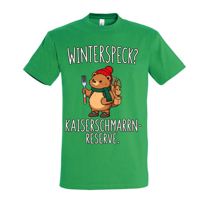Kaiserschmarrn-Reserve T-Shirt Unisex in Kelly Green – Vorderansicht mit mittlerer Brustplatzierung des Kaiserbär-Motivs