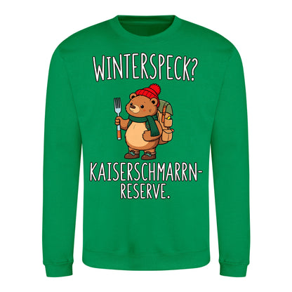 Kaiserschmarrn-Reserve Sweater in Kelly Green – Vorderansicht mit Kaiserbär-Weihnachtsmotiv