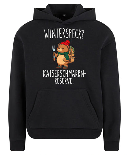 Kaiserschmarrn-Reserve Hoodie in Black – Vorderansicht mit Kaiserbär-Weihnachtsmotiv