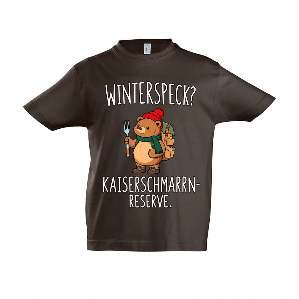 Kaiserschmarrn-Reserve Kinder T-Shirt in Chocolate – Vorderansicht, Motiv mittig zwischen den Ärmelansätzen