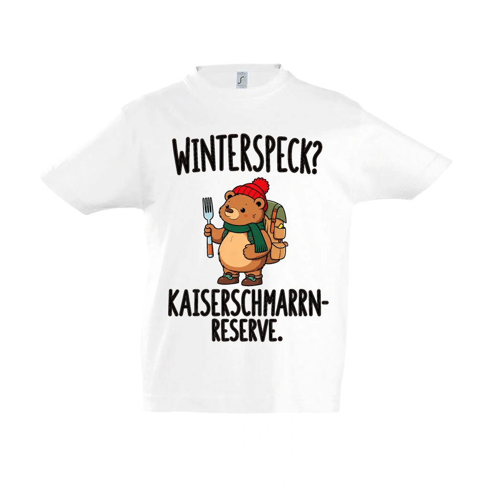 Kaiserschmarrn-Reserve Kinder T-Shirt in White – Vorderansicht, Motiv mittig zwischen den Ärmelansätzen