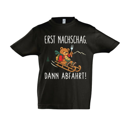 Erst Nachschlag Kinder T-Shirt in Deep Black – Vorderansicht, Motiv mittig zwischen den Ärmelansätzen