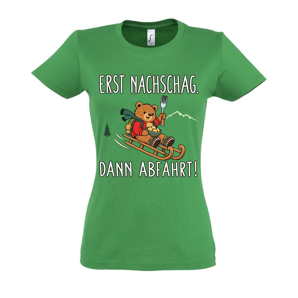 Erst Nachschlag Frauen Shirt in Kelly Green – Vorderansicht mit Kaiserbär-Weihnachtsmotiv