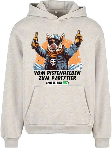 Pistenheld Hoodie in Light Grey – Vorderansicht mit dem Motiv Pistenheld.