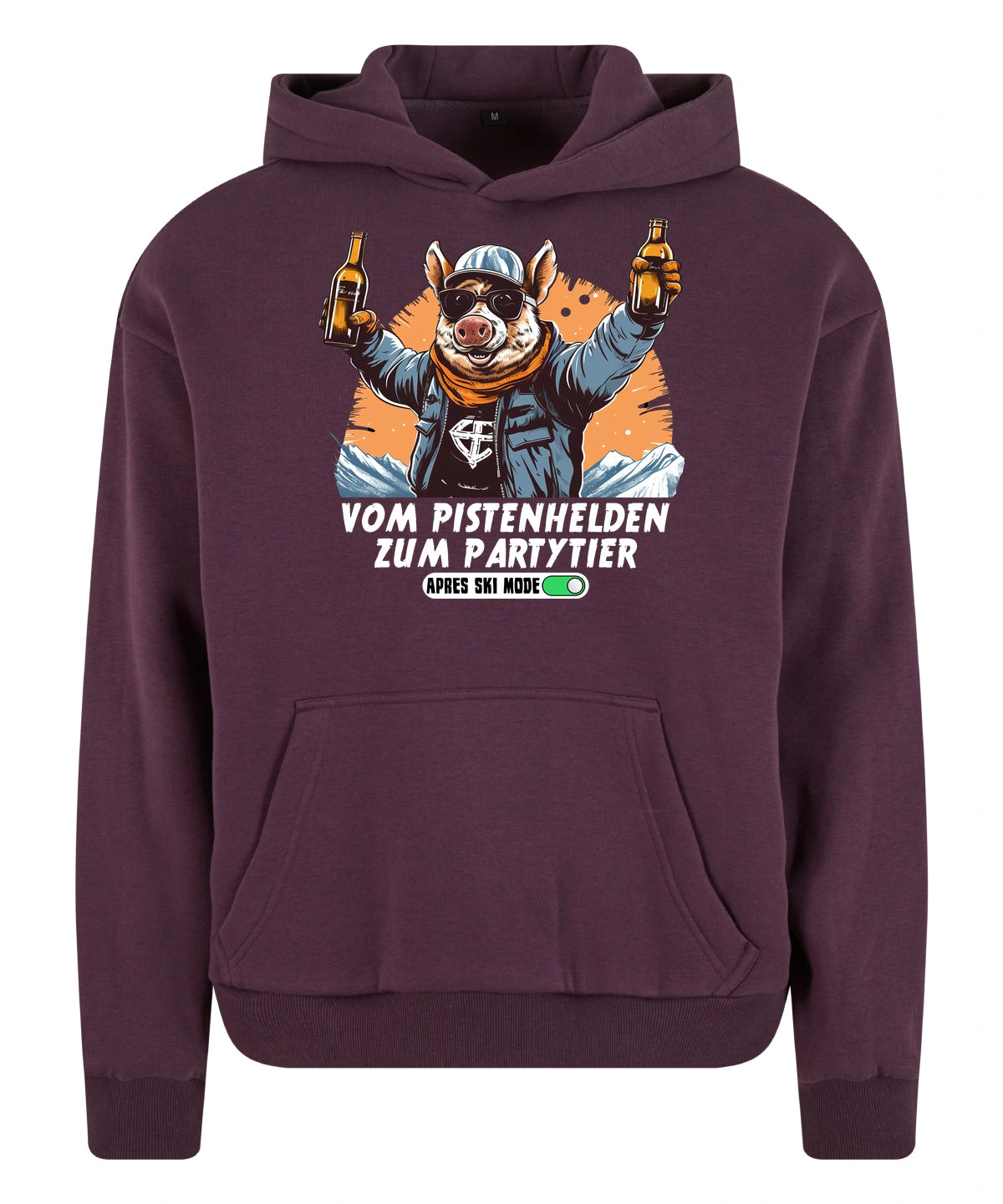 Pistenheld Hoodie in Plum Purple – Vorderansicht mit dem Motiv Pistenheld.