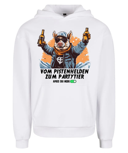 Pistenheld Hoodie in White – Vorderansicht mit dem Motiv Pistenheld.