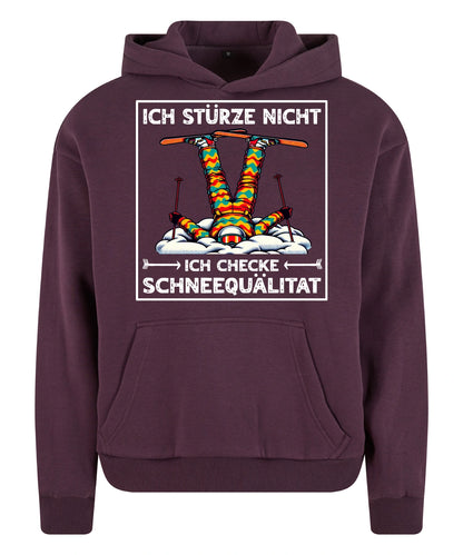 Schneequalität Hoodie in Plum Purple – Vorderansicht mit dem Motiv Schneequalität.