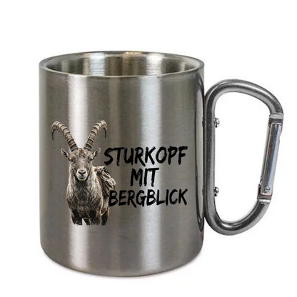 Karabinertasse Sturkopf mit Bergblick aus Edelstahl mit Karabinergriff vor weißem Hintergrund